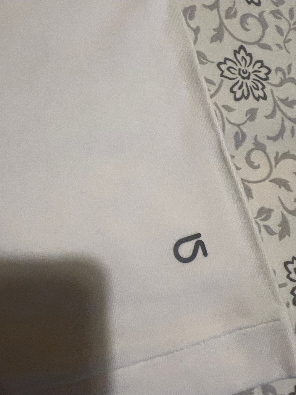 GAP White Racerback Tank Top - Picture 3 of 3